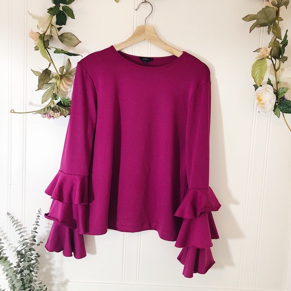 Anthropologie Tops - SALE Anthro. Drew Magenta Ruffle sz M ✨